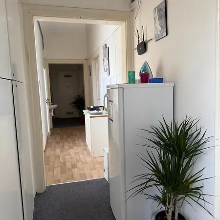 Just 3 Min Walk Old Town Center Private A *