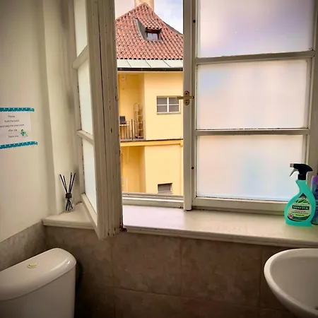 Just 3 Min Walk Old Town Center Private A *