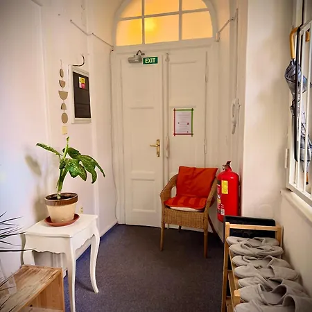 Just 3 Min Walk Old Town Center Private A Séjour chez l'habitant *