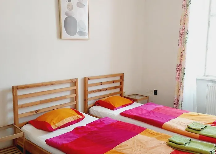 Ubytování v soukromí Just 3 Min Walk Old Town Center Private A *